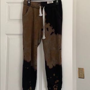 Neutral tye dye jogger pants